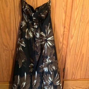 Beautiful dress from White House/Black market